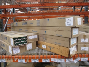 LOT TO INCLUDE: MISC. PHILIPS FLUORESCENT LIGHTING FIXTURES, BULBS, 1 GALLON PAINT LIDS, PANDUIT ZIP-TIES, SS BRUSHES, NWT CORROSION SAMPLER. LOADING & HANDLING FEE $15-4226